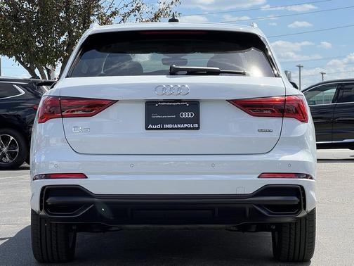 2022 Audi Q3 45 S line Premium