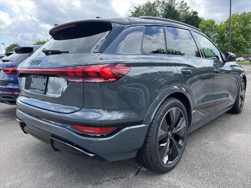 2025 Audi SQ6 e-tron Prestige quattro