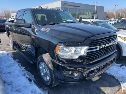2021 RAM 2500 Big Horn Crew Cab 4x4 6'4' Box