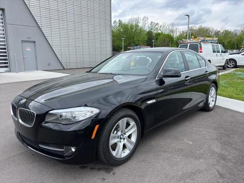 2011 BMW 528 528i
