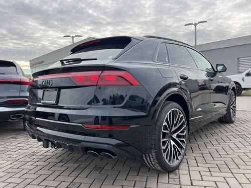2026 Audi SQ8 4.0T Prestige
