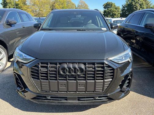 2025 Audi Q3 Premium 45 TFSI S line quattro Tiptronic