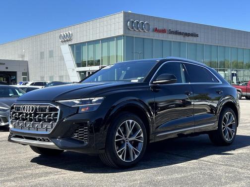 2025 Audi Q8 55 Premium