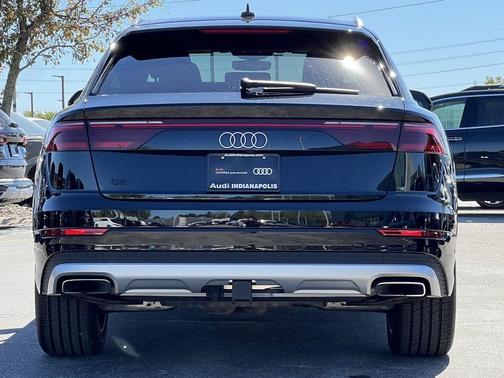2025 Audi Q8 55 Premium