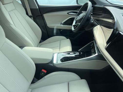 2025 Audi Q5 Prestige
