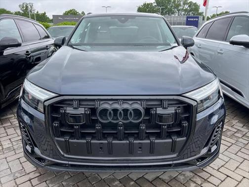 2025 Audi Q7 55 Prestige