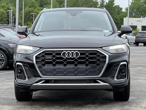 2024 Audi Q5 45 S line Premium