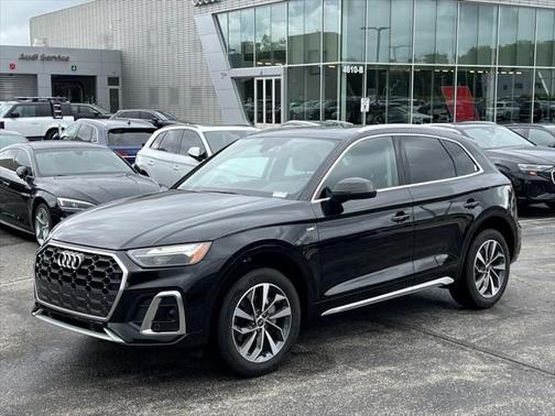 2024 Audi Q5 45 S line Premium