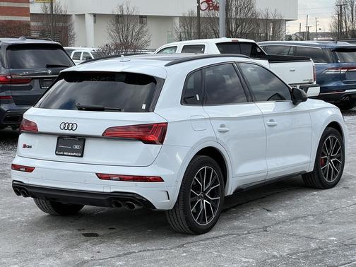 2024 Audi SQ5 3.0T Prestige
