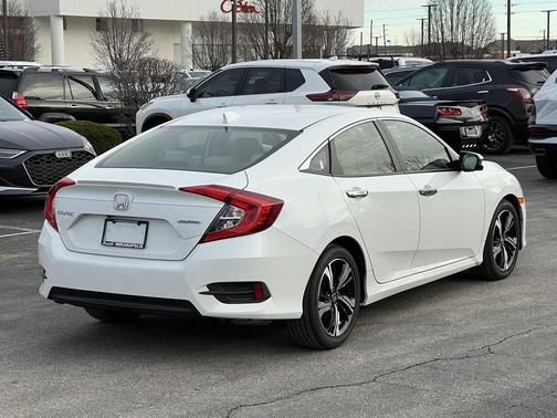2018 Honda Civic Touring
