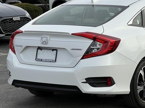 2018 Honda Civic Touring