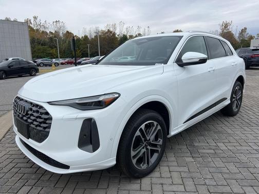 2025 Audi Q5 Premium Plus TFSI quattro S tronic