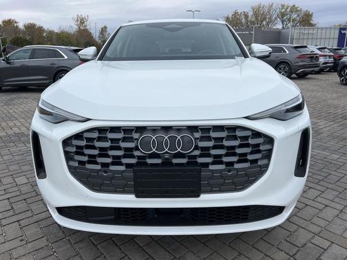 2025 Audi Q5 Premium Plus TFSI quattro S tronic