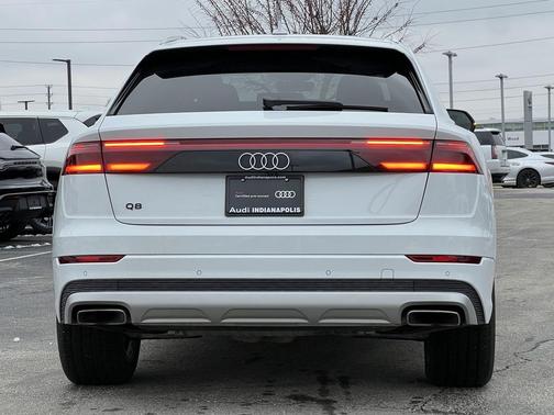 2025 Audi Q8 55 Premium Plus