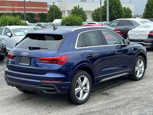 Navarra Blue Metallic 2023 Audi Q3 45 S line Premium Plus