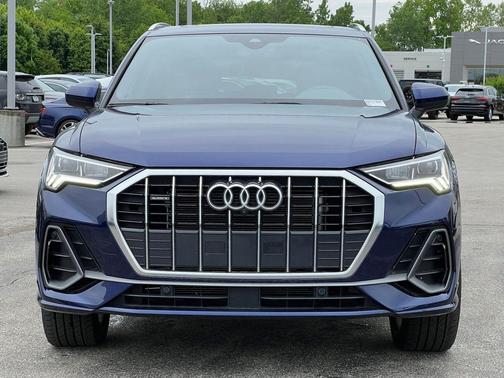 Navarra Blue Metallic 2023 Audi Q3 45 S line Premium Plus