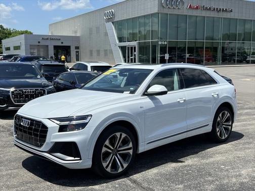 2022 Audi Q8 55 Premium Plus