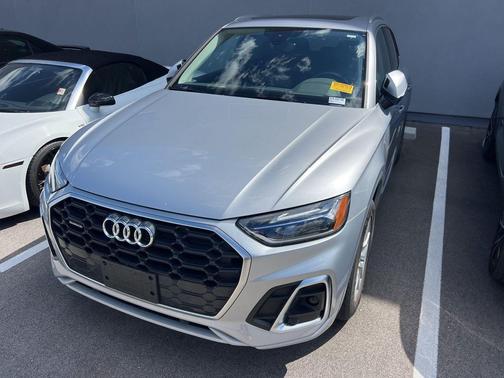 Florett Silver Metallic 2023 Audi Q5 45 S line Premium