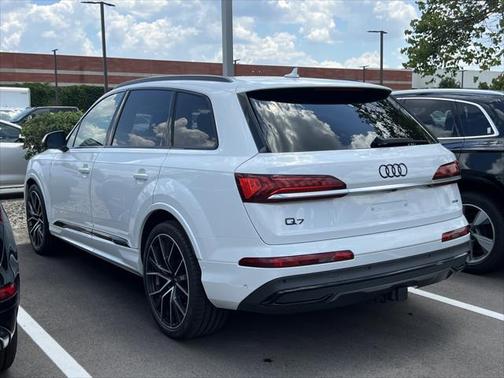 2021 Audi Q7 55 Prestige
