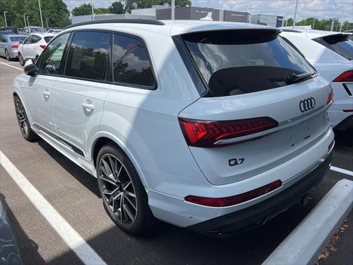 2021 Audi Q7 55 Prestige