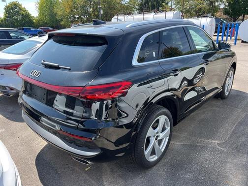 2025 Audi Q5 Premium Plus