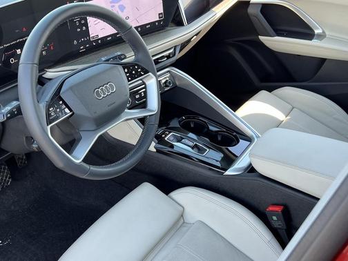 2025 Audi Q5 Prestige TFSI quattro S tronic