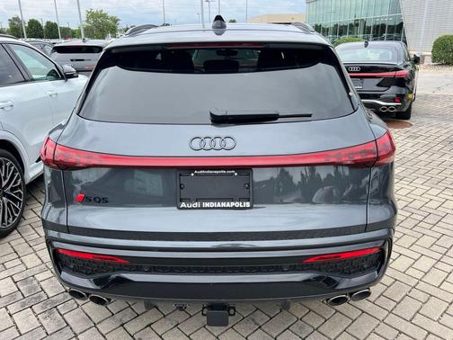 Tambora Gray Metallic 2026 Audi SQ5 3.0T Premium Plus