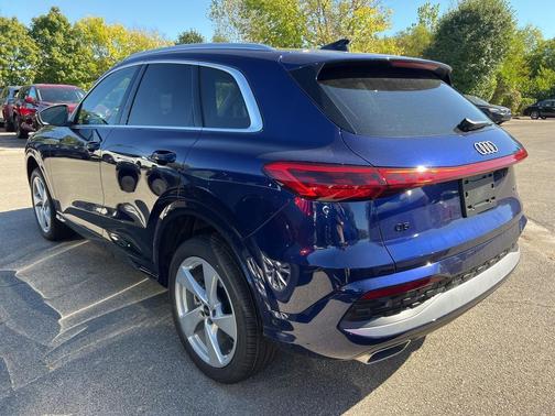 2025 Audi Q5 Premium Plus