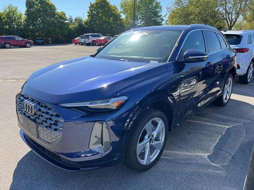 2025 Audi Q5 Premium Plus