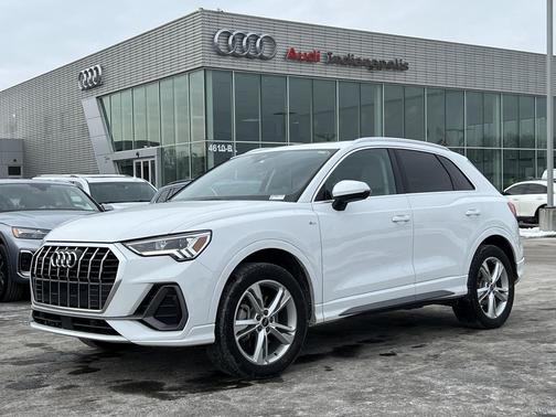2024 Audi Q3 Premium 45 TFSI S line quattro Tiptronic