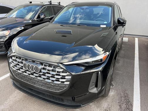 2025 Audi Q5 Premium TFSI quattro S tronic