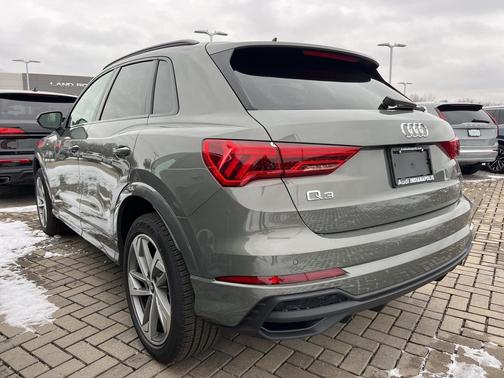 2025 Audi Q3 Premium 45 TFSI S line quattro Tiptronic