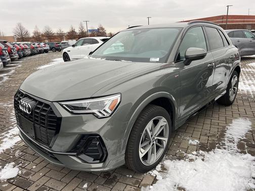 2025 Audi Q3 Premium 45 TFSI S line quattro Tiptronic