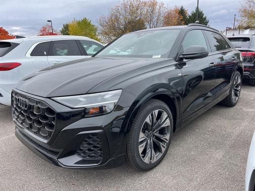 2026 Audi Q8 55 Premium Plus