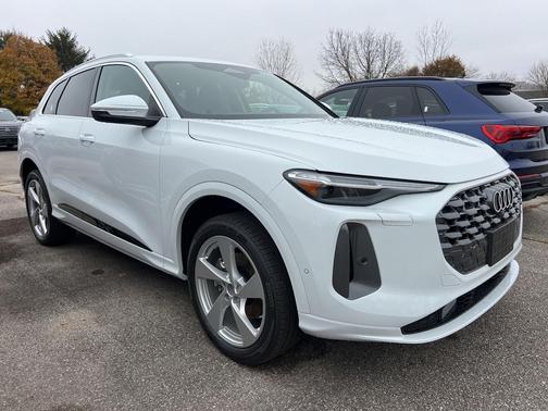 2025 Audi Q5 Premium Plus TFSI quattro S tronic