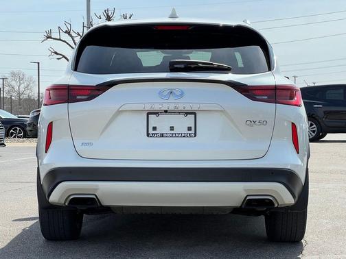 Majestic White 2022 INFINITI QX50 LUXE AWD