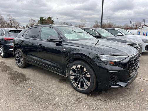 Mythos Black Metallic 2026 Audi Q8 55 Premium Plus