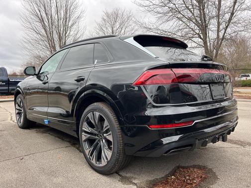 2026 Audi Q8 55 Premium Plus