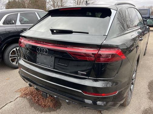 Mythos Black Metallic 2026 Audi Q8 55 Premium Plus