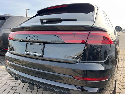 Mythos Black Metallic 2026 Audi Q8 55 Premium Plus