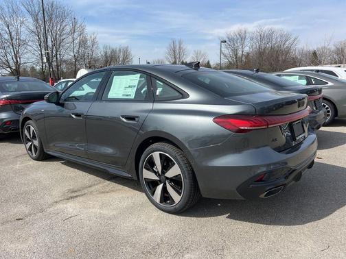 Daytona Gray Pearl Effect 2026 Audi A5 Premium Plus