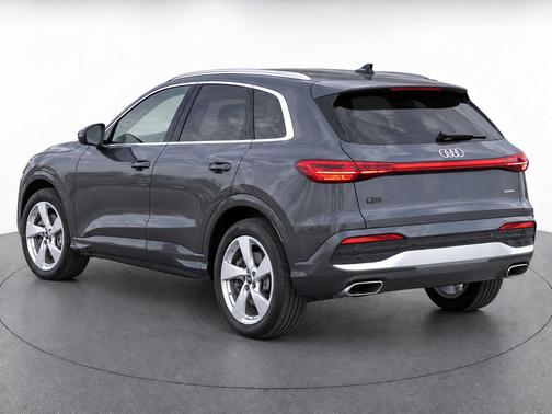 Tambora Gray Metallic 2025 Audi Q5 Premium Plus TFSI quattro S tronic