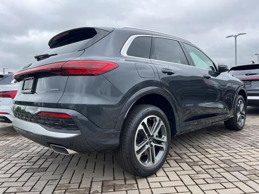 2025 Audi Q5 2.0T Premium