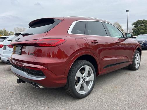 2025 Audi Q5 Premium Plus TFSI quattro S tronic