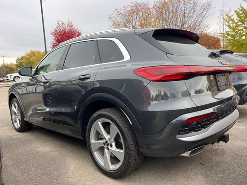 2025 Audi Q5 Premium Plus TFSI quattro S tronic