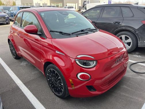 2024 FIAT 500e INSPI(RED) FWD
