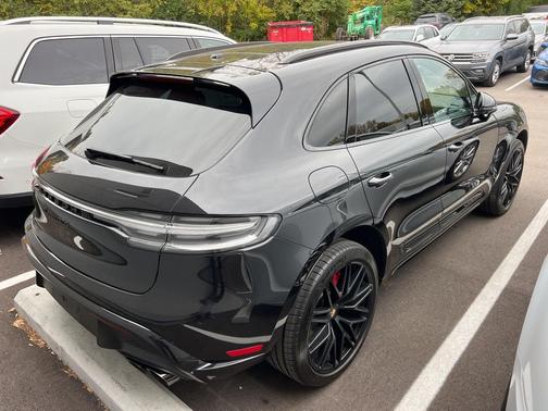 2023 Porsche Macan GTS