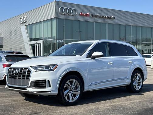 2023 Audi Q7 55 Premium Plus