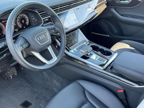 2023 Audi Q7 55 Premium Plus