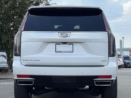 2021 Cadillac Escalade ESV Premium Luxury